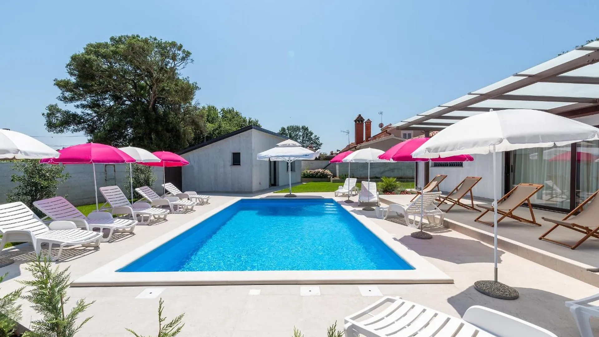 بيت ضيافة فندق Nino With Shared Pool بوريتش